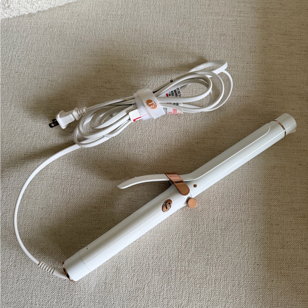 White Curling Iron with Rose Gold 1 inch